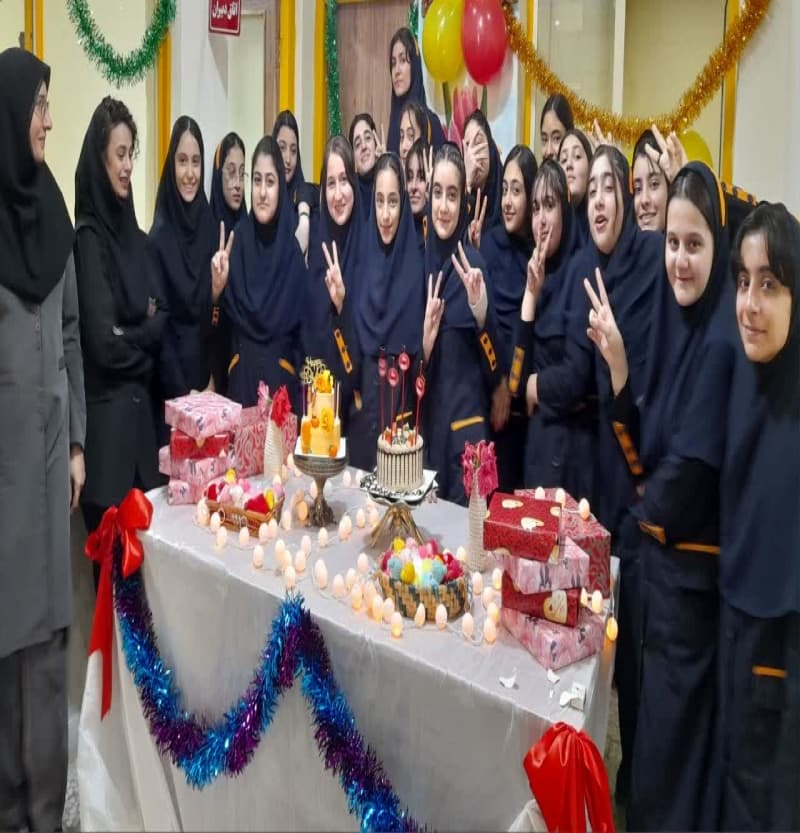 جشن روز دانش آموز  دبیرستان دوره اول اذین